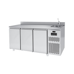 3 Door 700 with Sink Remote Chiller counter PLUS PPCL703GNMRALFL Splashback